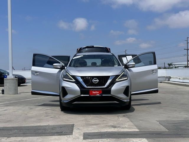 Used 2019 Silver Nissan S image 29