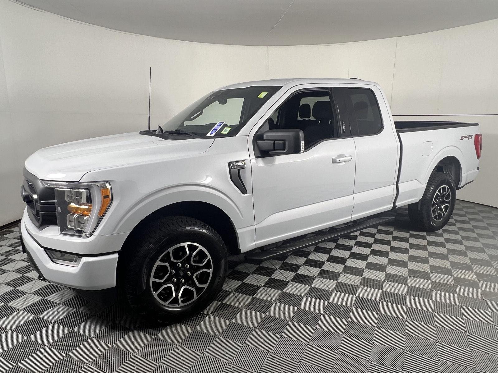 Used 2021 Space White Ford XLT image 6