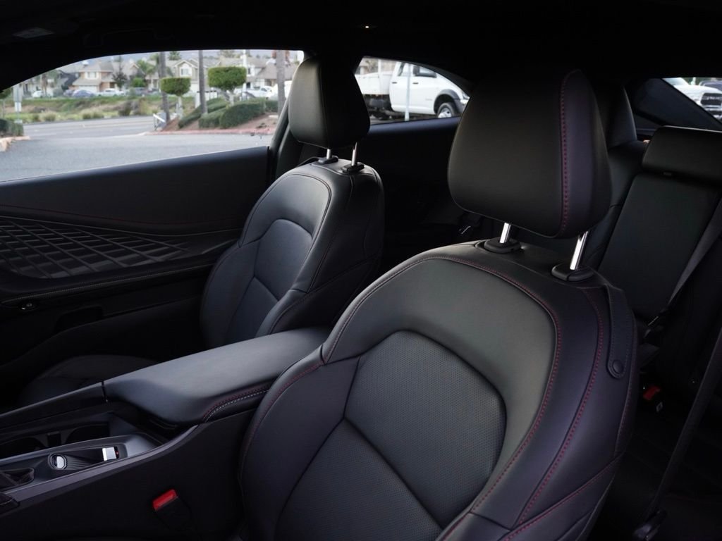 New 2026 Diamond Black Crystal Pearlcoat Dodge R/T Scat Pack image 19