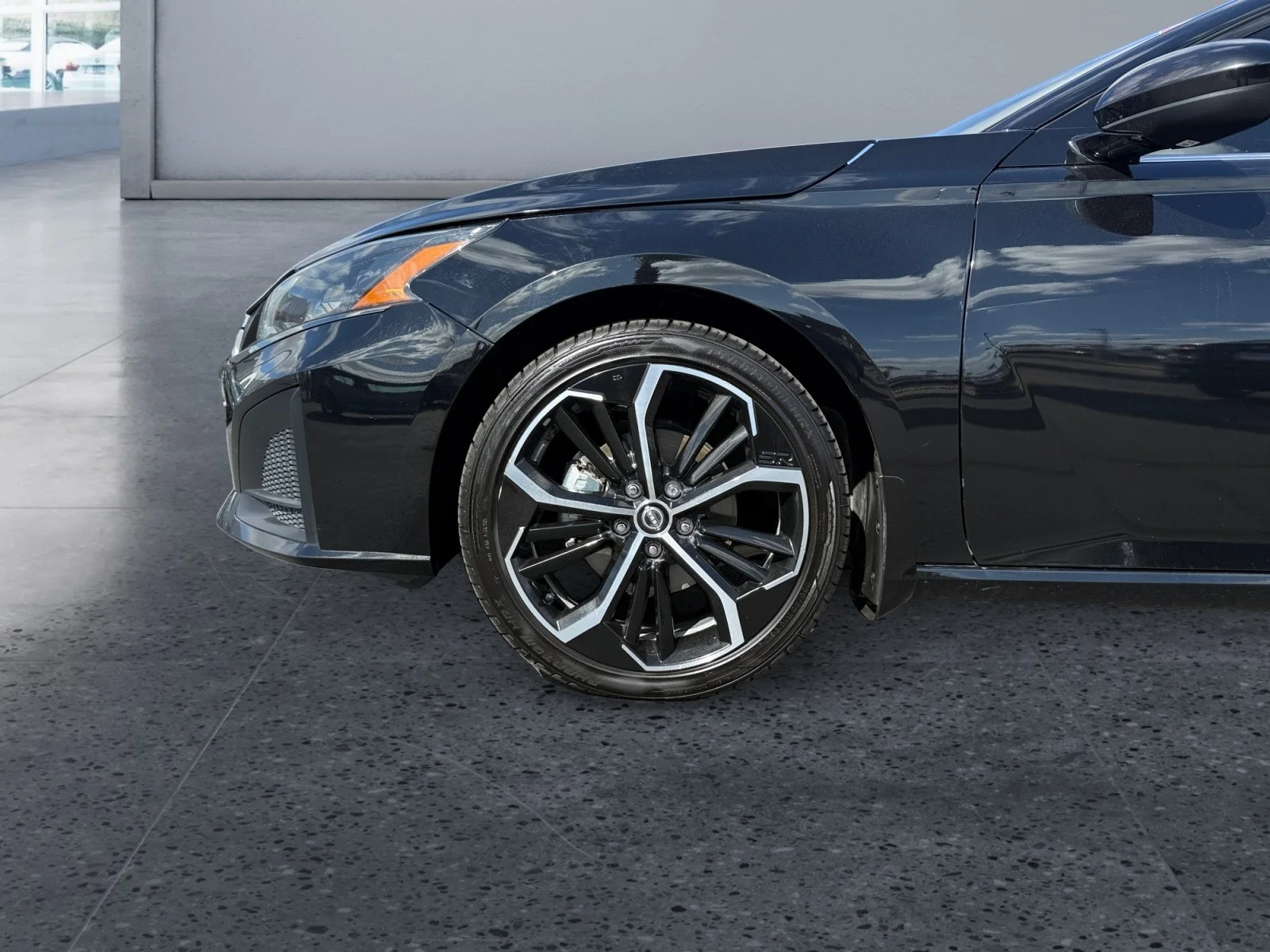 Used 2024 Super Black Nissan 2.5 SR image 9