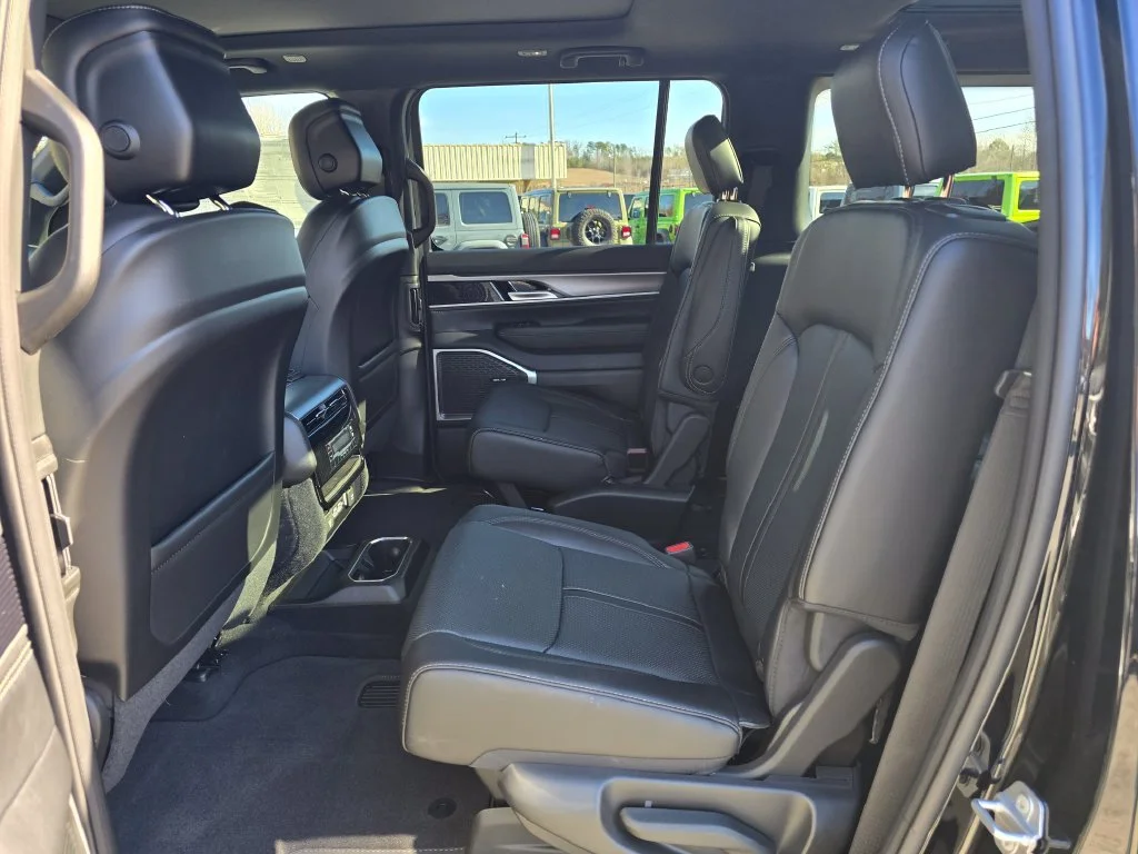 New 2026 Black Jeep  image 13