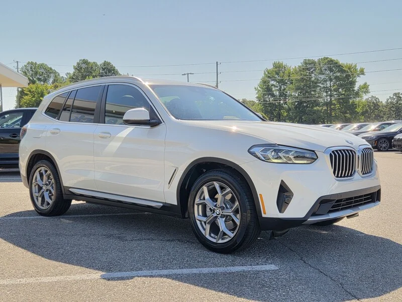 Used 2023 Alpine White BMW SDRIVE30I SPORTS ACTIVITY VEHICLE image 5