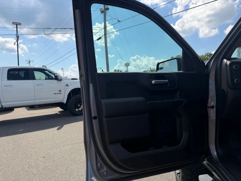 Used 2021  Chevrolet Custom Trail Boss image 13