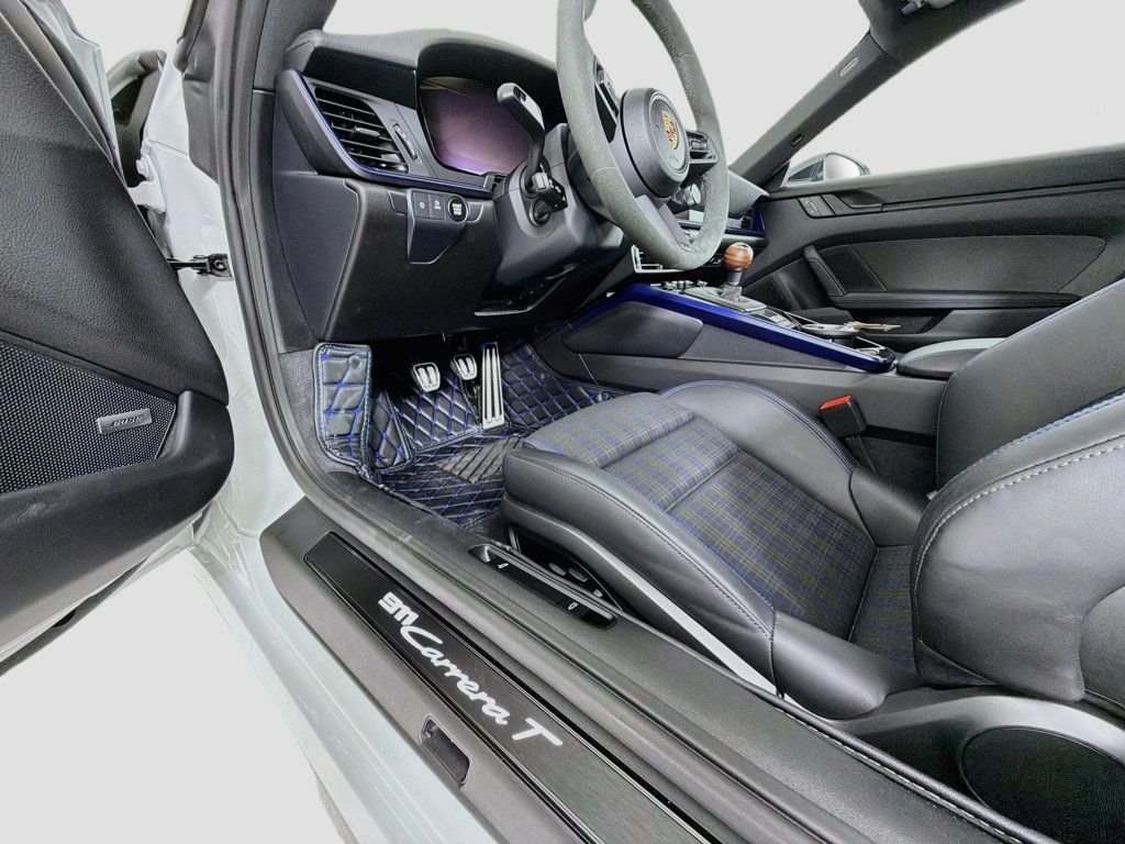 Certified Used 2025 White Porsche  image 46