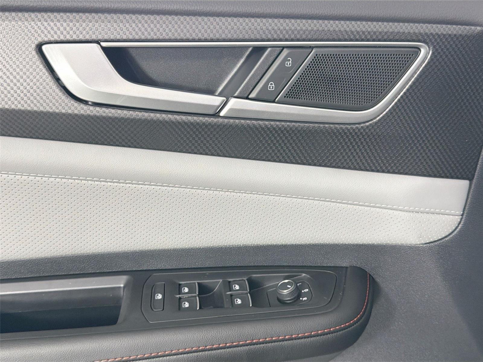 New 2026 Opal White Pearl Volkswagen 2.0T Peak Edition image 16
