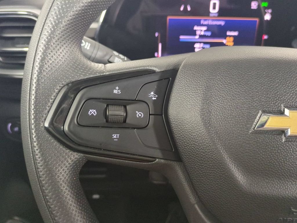 Used 2025 Black Chevrolet LT image 40