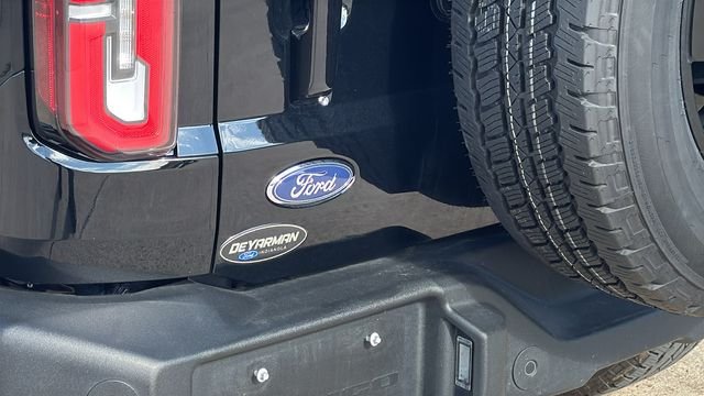 Used 2024 Black Ford Outer Banks image 10