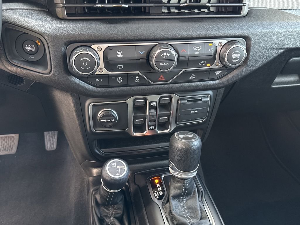 New 2026 Black Clearcoat Jeep Sport S image 27