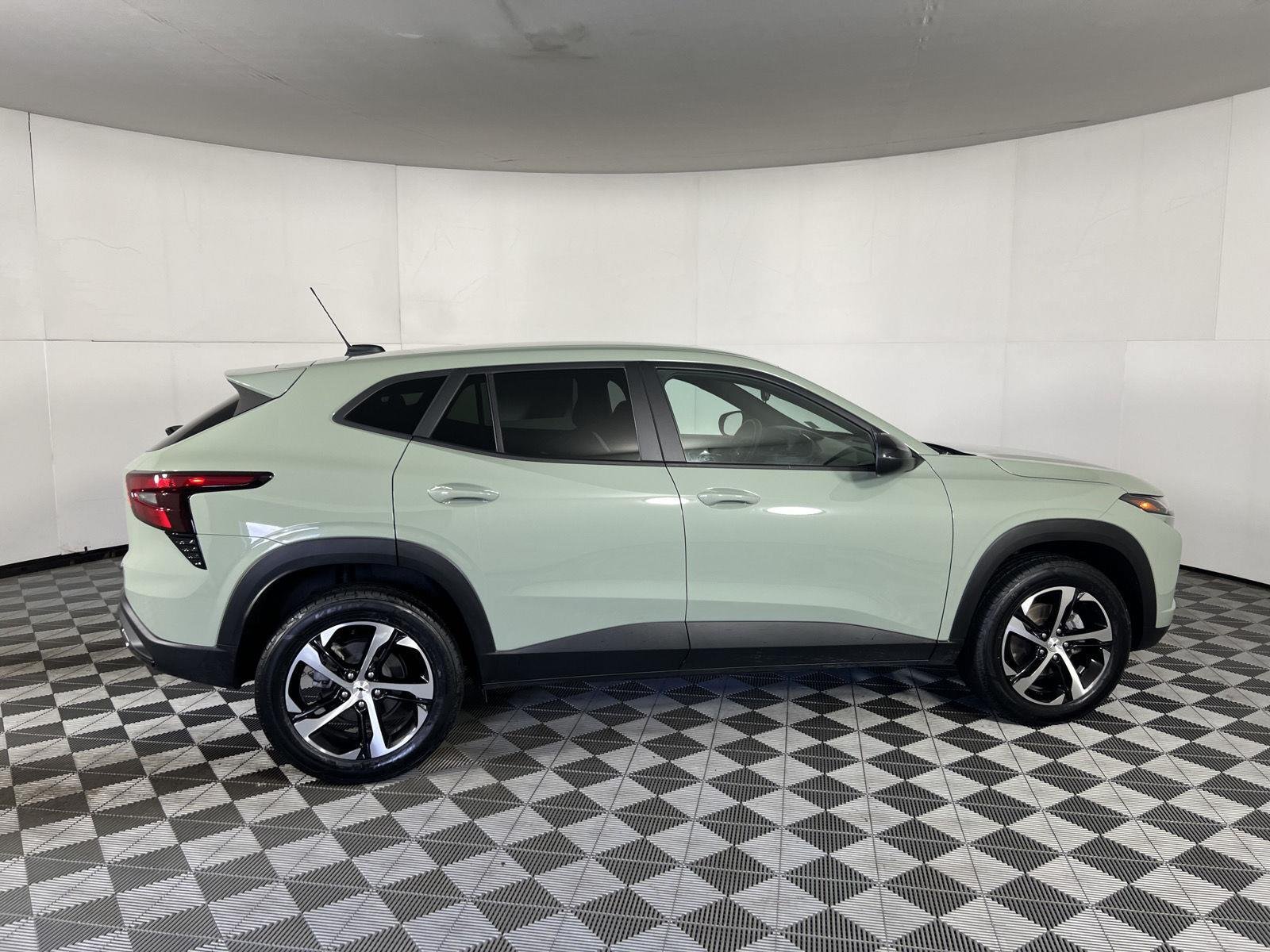 Used 2024 Cacti Green Chevrolet 1RS image 21