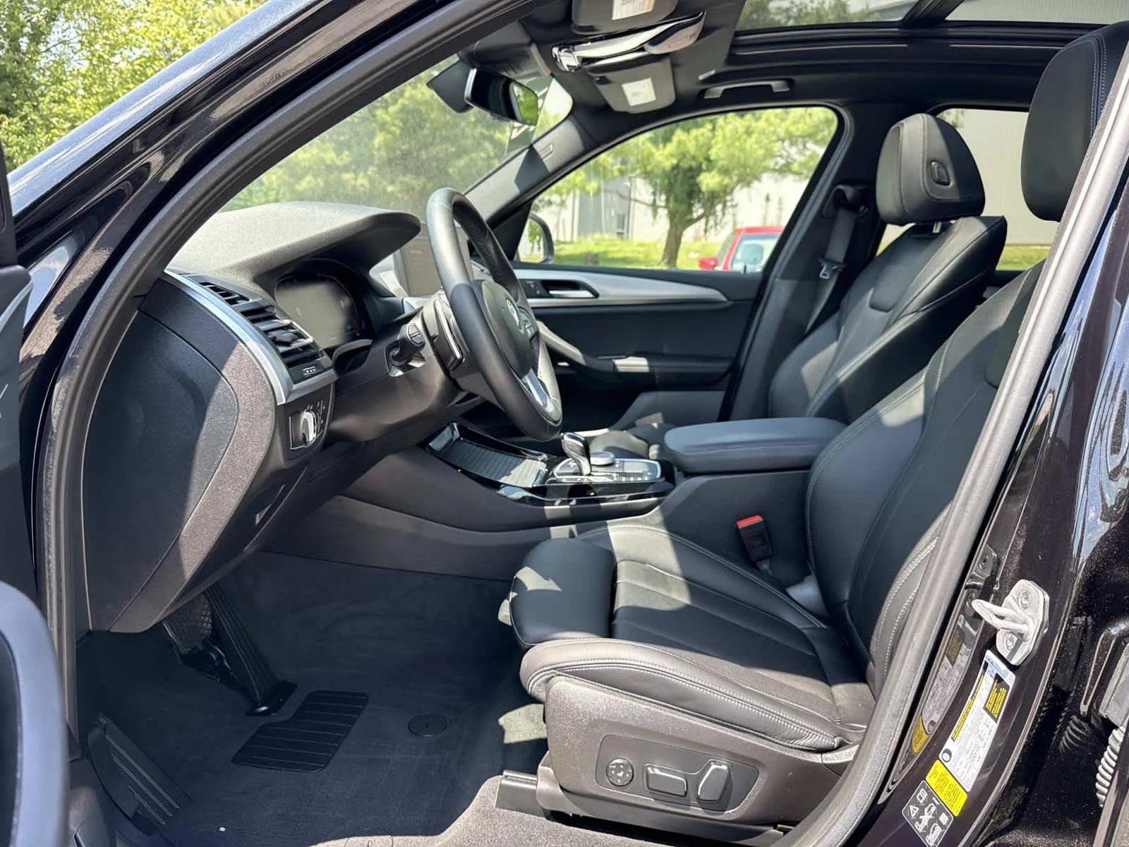 Used 2024 Black Sapphire Metallic BMW xDrive30i image 14