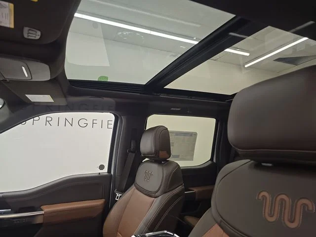New 2026 Star White Metallic Tri-Coat Ford King Ranch® image 28
