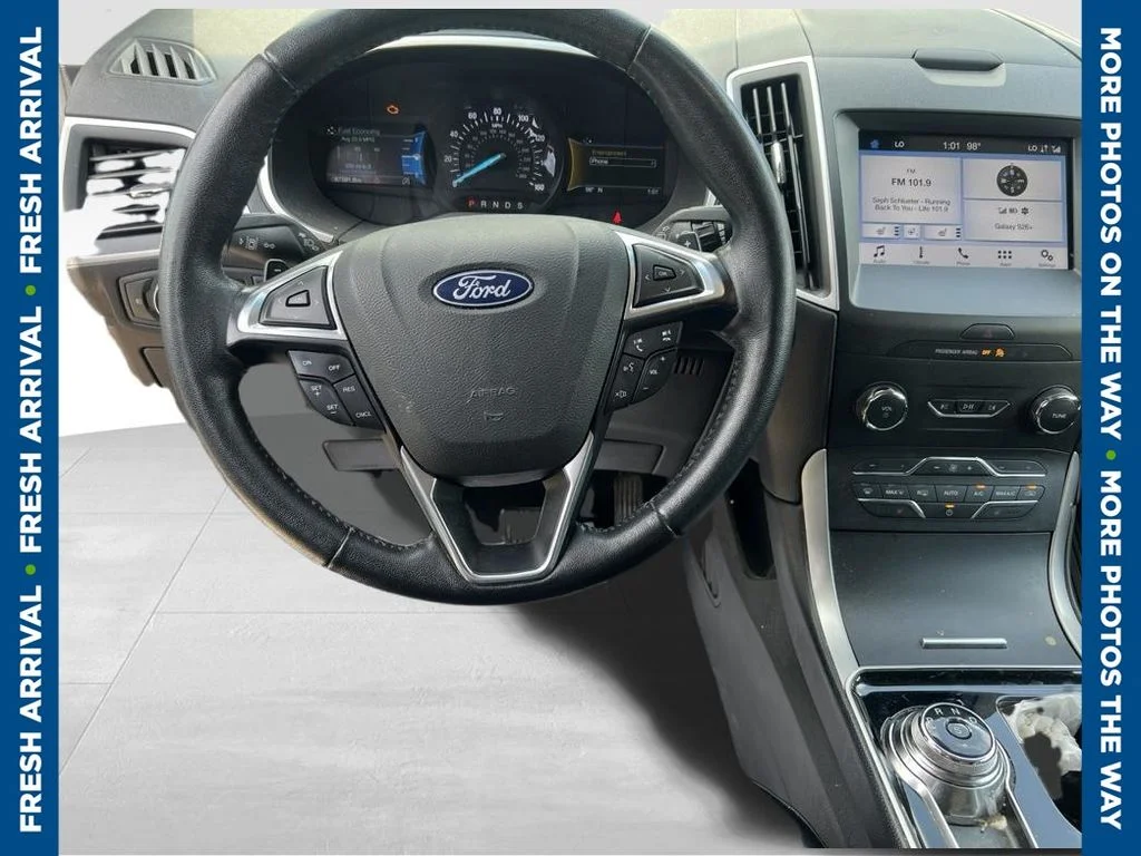 Used 2019 Blue Ford SEL image 1