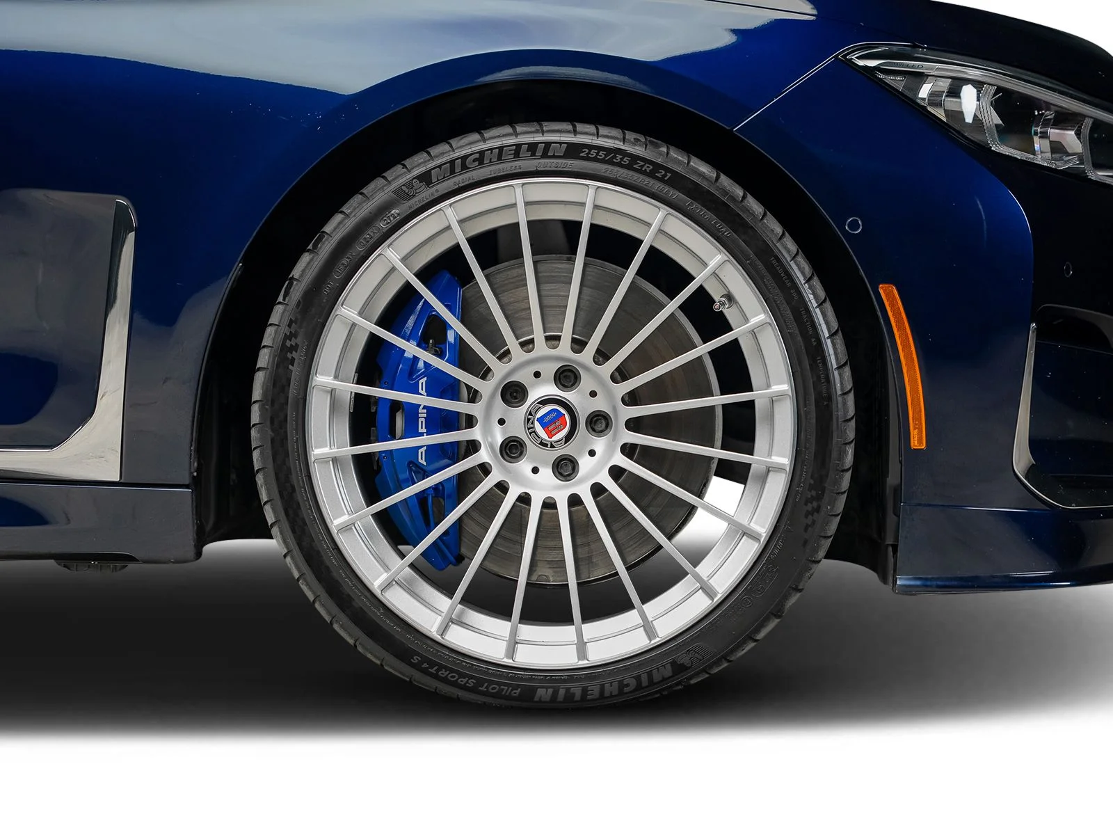 Used 2022 Blue BMW ALPINA B7 xDrive image 30