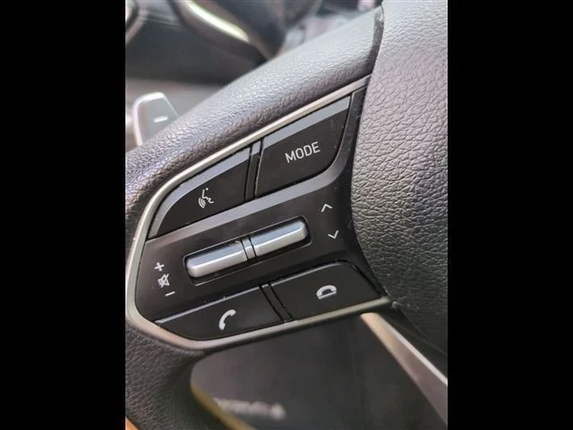Used 2022 Black Hyundai SEL image 9