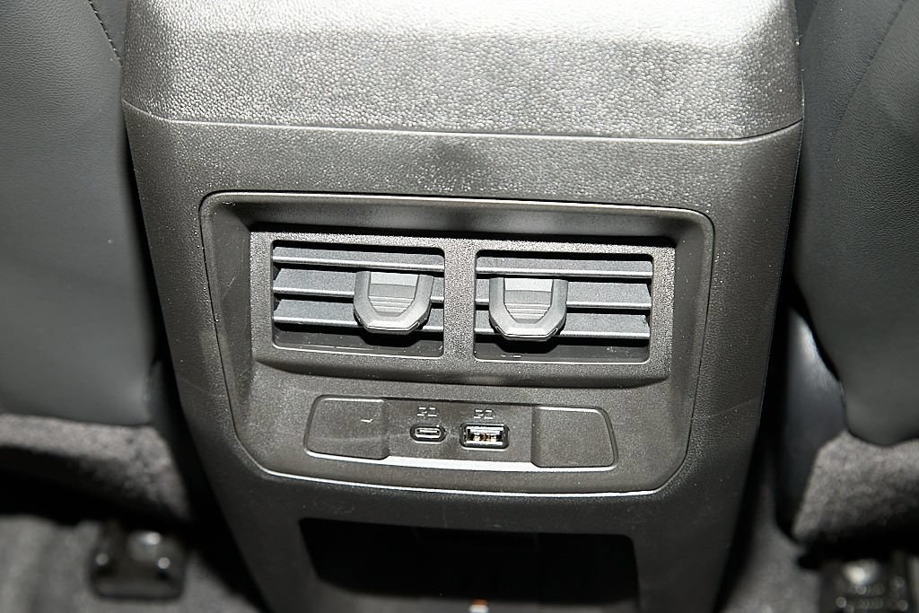 New 2026 Summit White GMC Elevation image 38