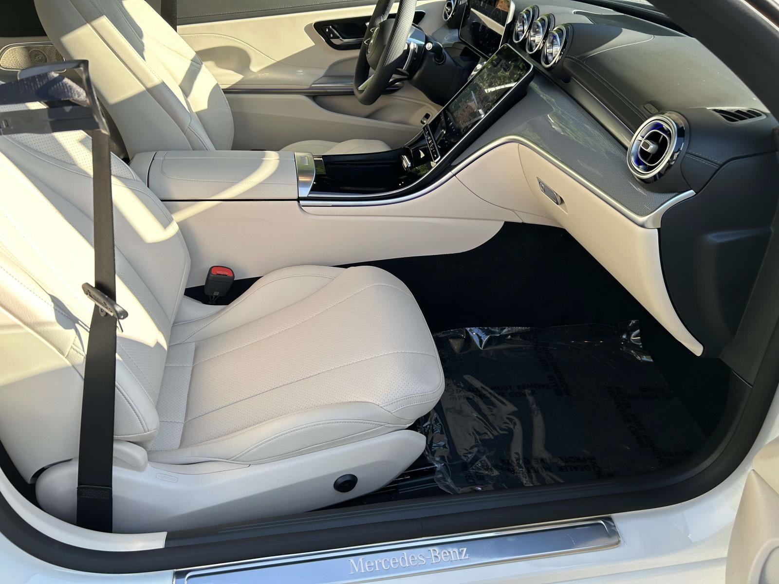 New 2027 Polar White Mercedes-Benz CLE 300 4MATIC® Coupe image 36