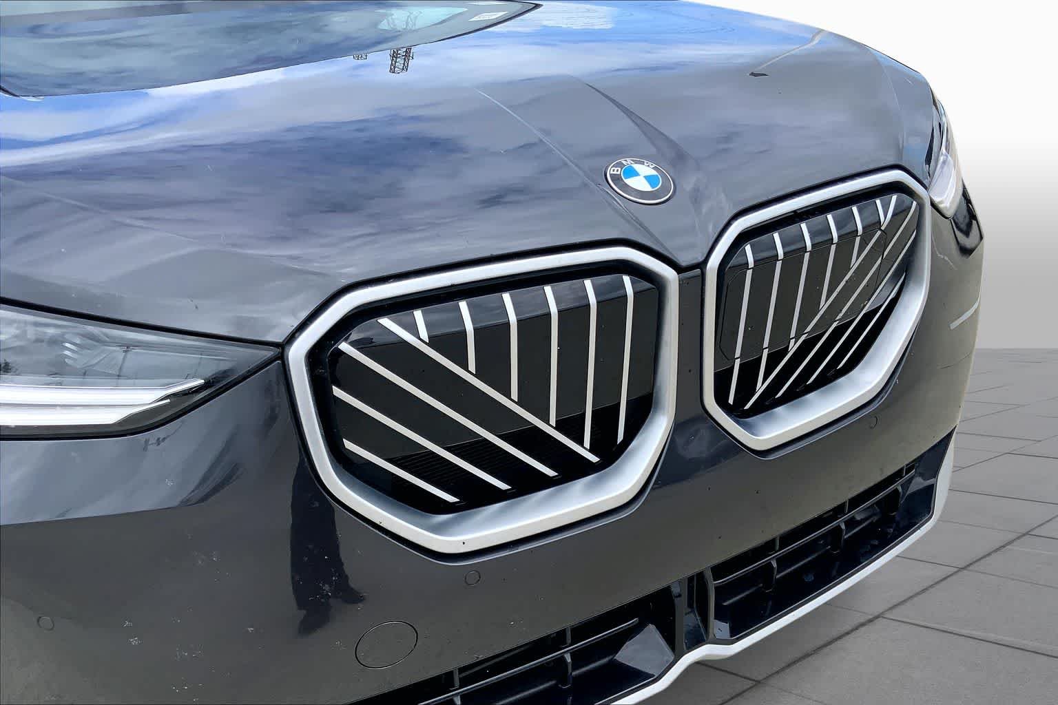 Used 2026 Dark Graphite Metallic BMW 30 xDrive image 43