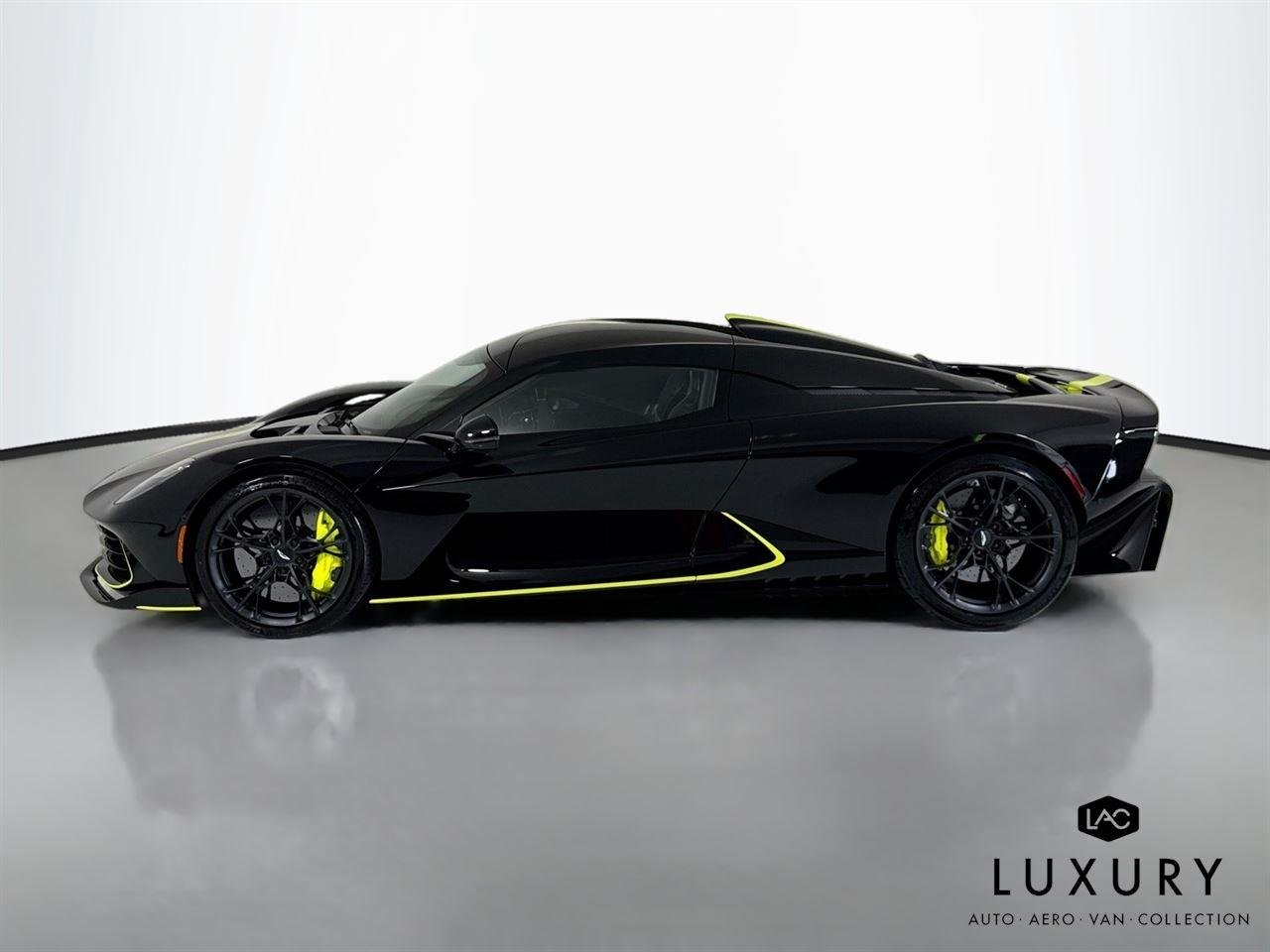 Used 2026 Black Aston Martin  image 9