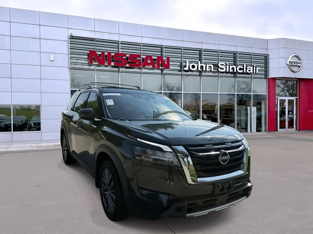 2024 Nissan Pathfinder SL