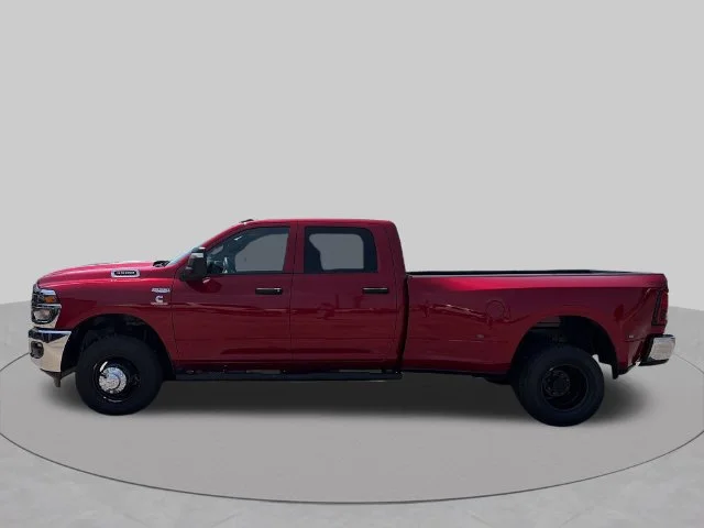 New 2026 Molten Red Pearl-Coat Exterior Paint RAM Tradesman image 2