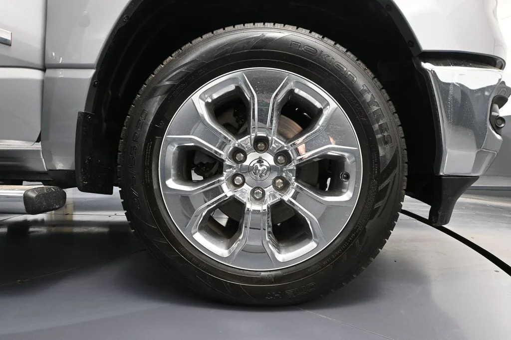Used 2021 Silver Ram Big Horn/Lone Star image 18