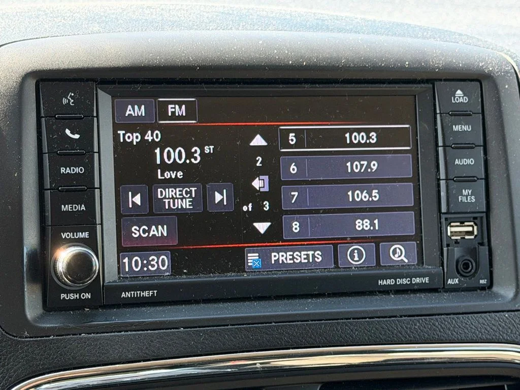 Used 2018 Gray Dodge SE image 20
