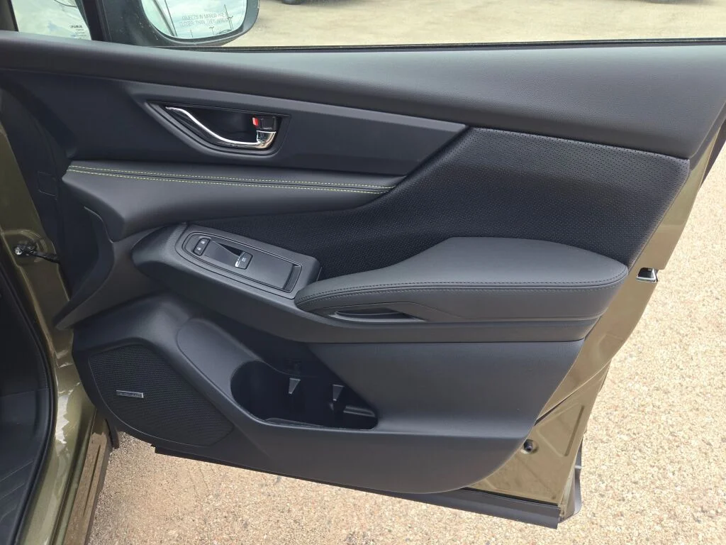 New 2026 AUTUMN GREEN METALLIC Subaru Onyx Edition Touring 7-Passenger image 5