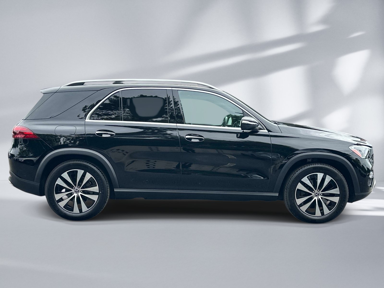 Certified Used 2025 Black Mercedes-Benz GLE 350 image 5