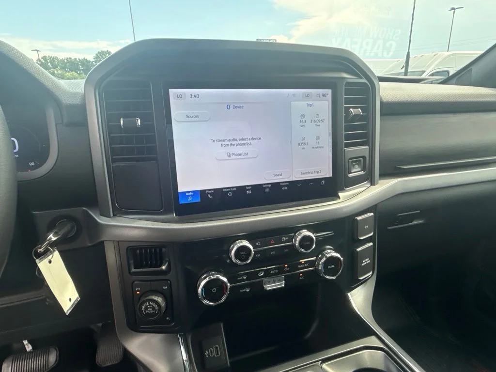 Used 2025 White Ford XLT image 21