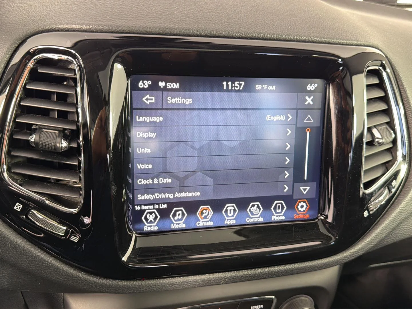 Used 2019 Granite Crystal Metallic Clearcoat Jeep Limited image 34