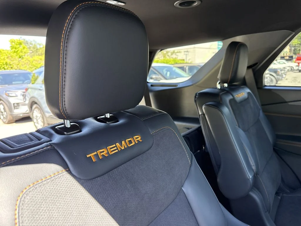 New 2026 White Ford Tremor image 32