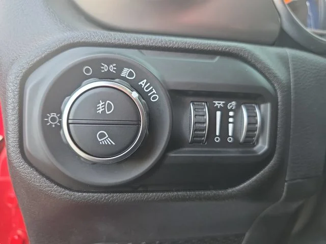 Used 2021 Red Jeep Overland image 25