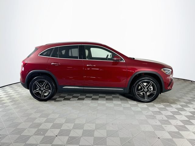 New 2026 MANUFAKTUR Patagonia Red Metallic Mercedes-Benz GLA 250 image 38