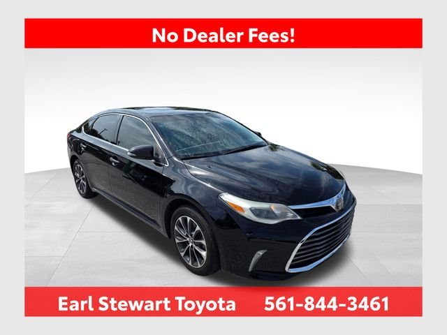 Used 2018 Black Toyota XLE Premium image 1