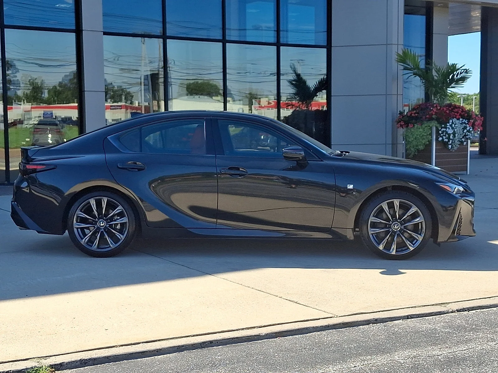 Certified Used 2025 CAVIAR Lexus  image 7