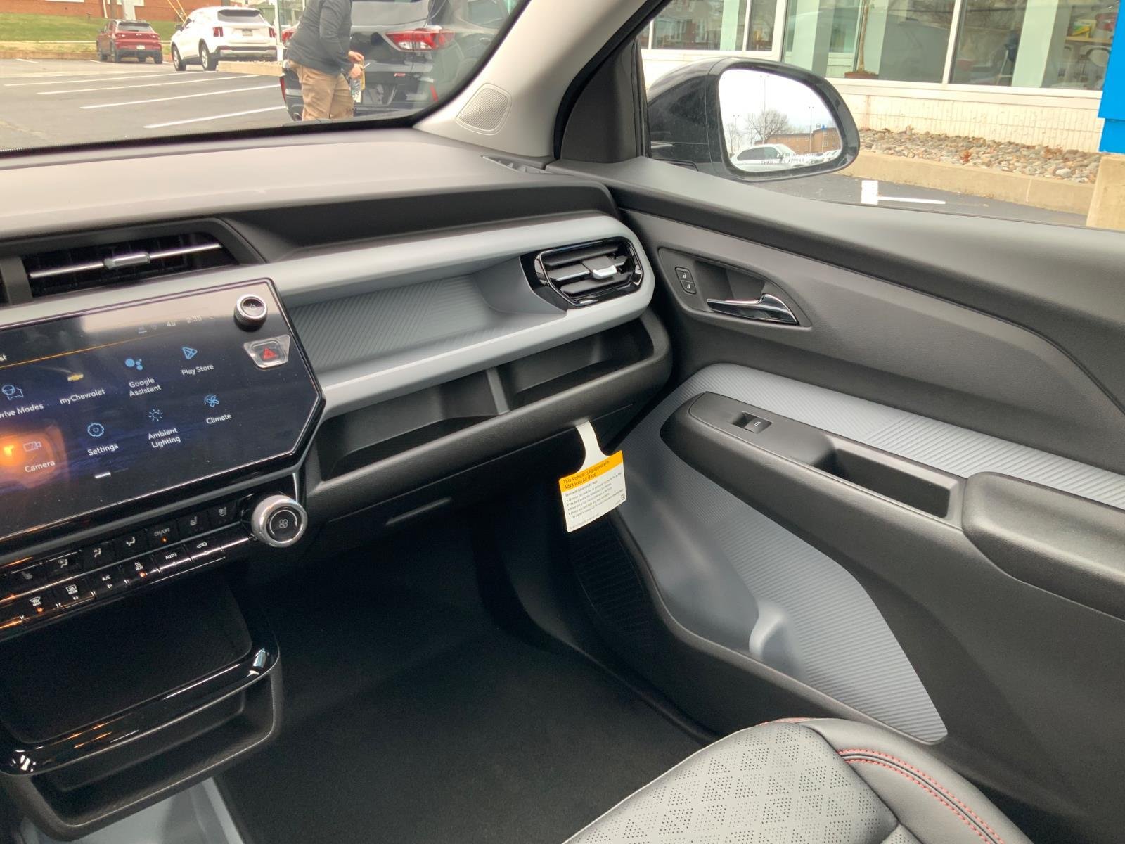 2027 Chevrolet Bolt RS - Photo 15