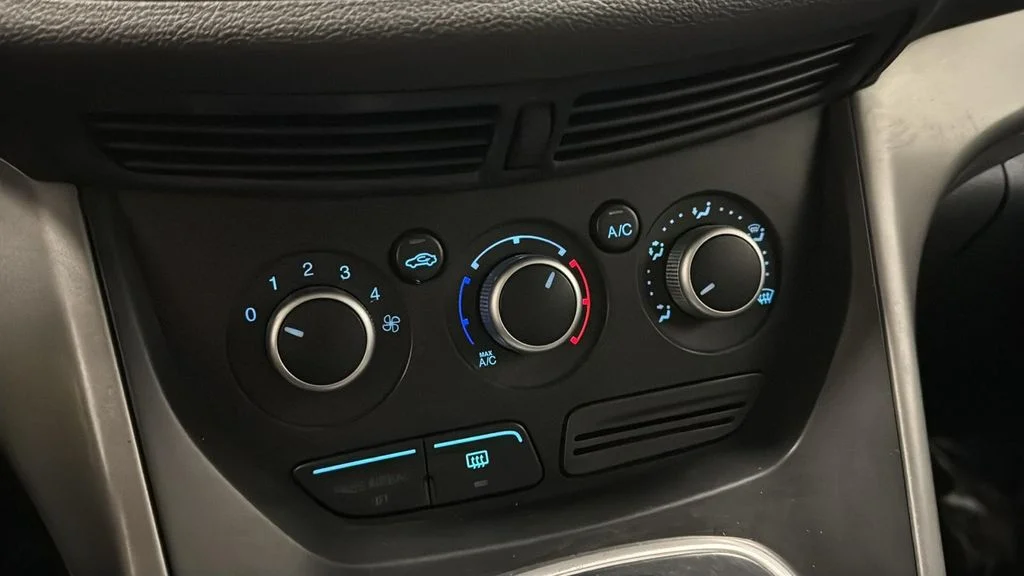 Used 2014 Tuxedo Black Ford SE image 20