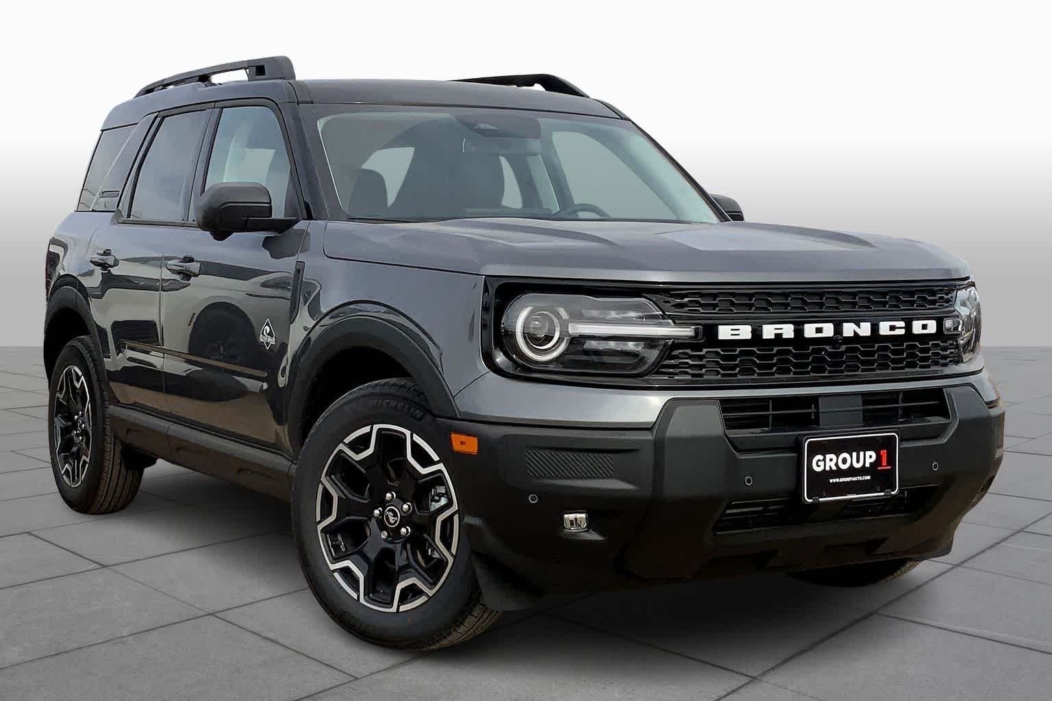 New 2025 Carbonized Gray Metallic Ford Outer Banks® image 2