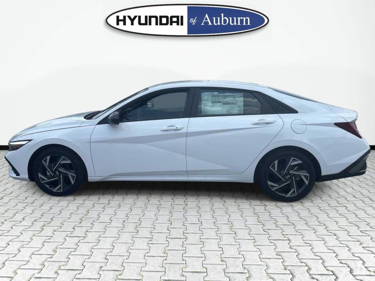2025 Hyundai Elantra Blue - Photo 16