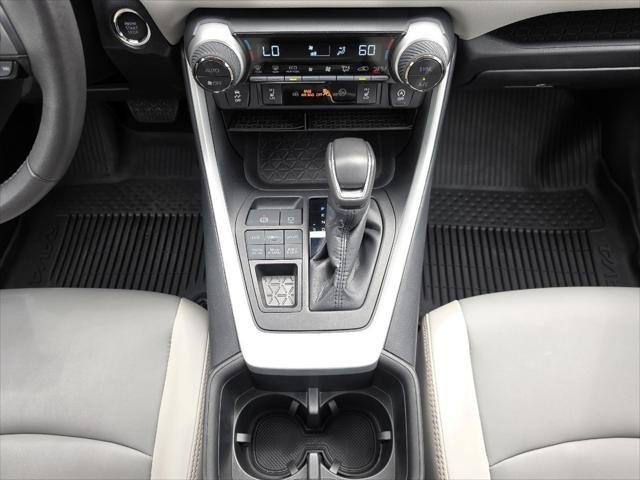 Certified Used 2024 MAGNETIC GRAY MET. Toyota  image 20