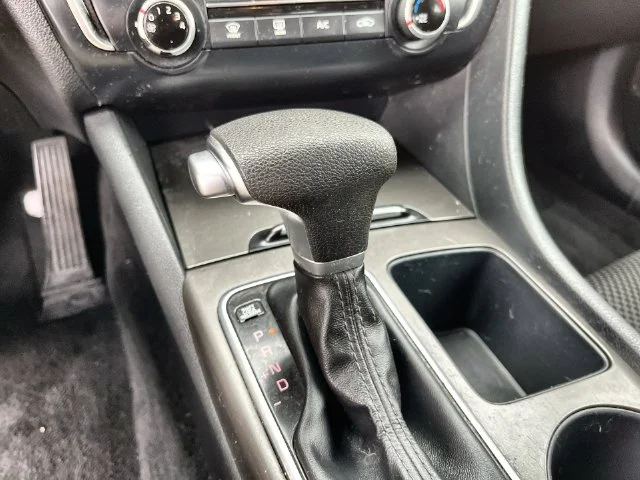 Used 2019 Gray Kia LX image 22