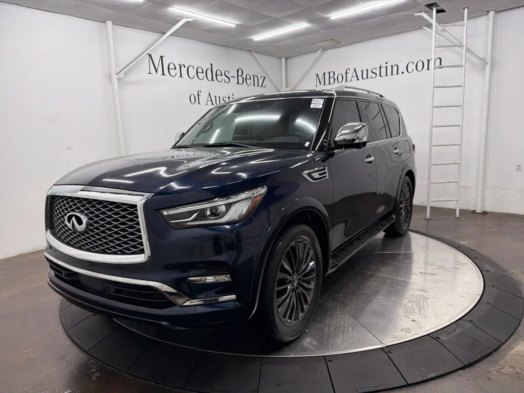 Used 2023 Blue INFINITI Sensory image 3