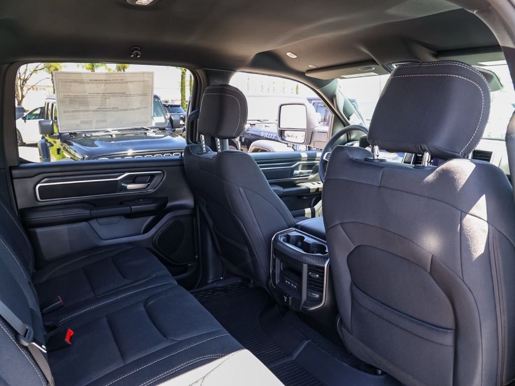 New 2026 Bright White Clear-Coat Exterior Paint RAM Big Horn Night Edition image 15