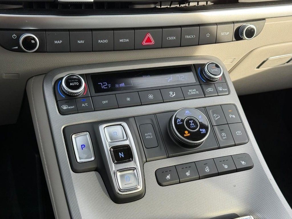 2024 Hyundai Palisade Limited - Photo 21