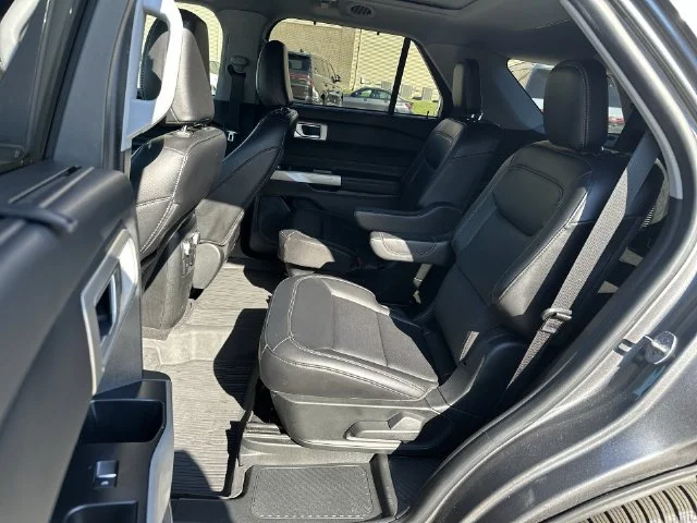 Used 2023 Gray Ford Limited image 23