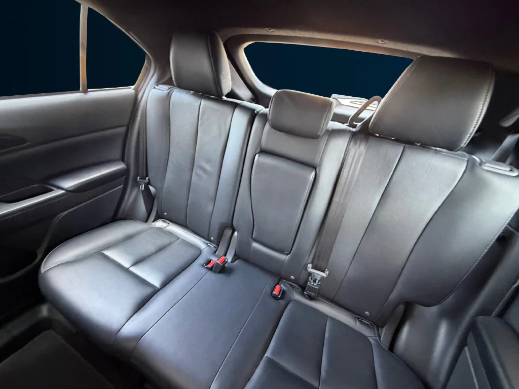Used 2024  Mitsubishi SE image 16