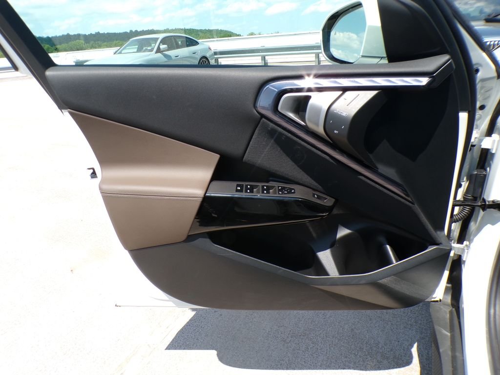 Certified Used 2026 Alpine White BMW 30 xDrive image 12