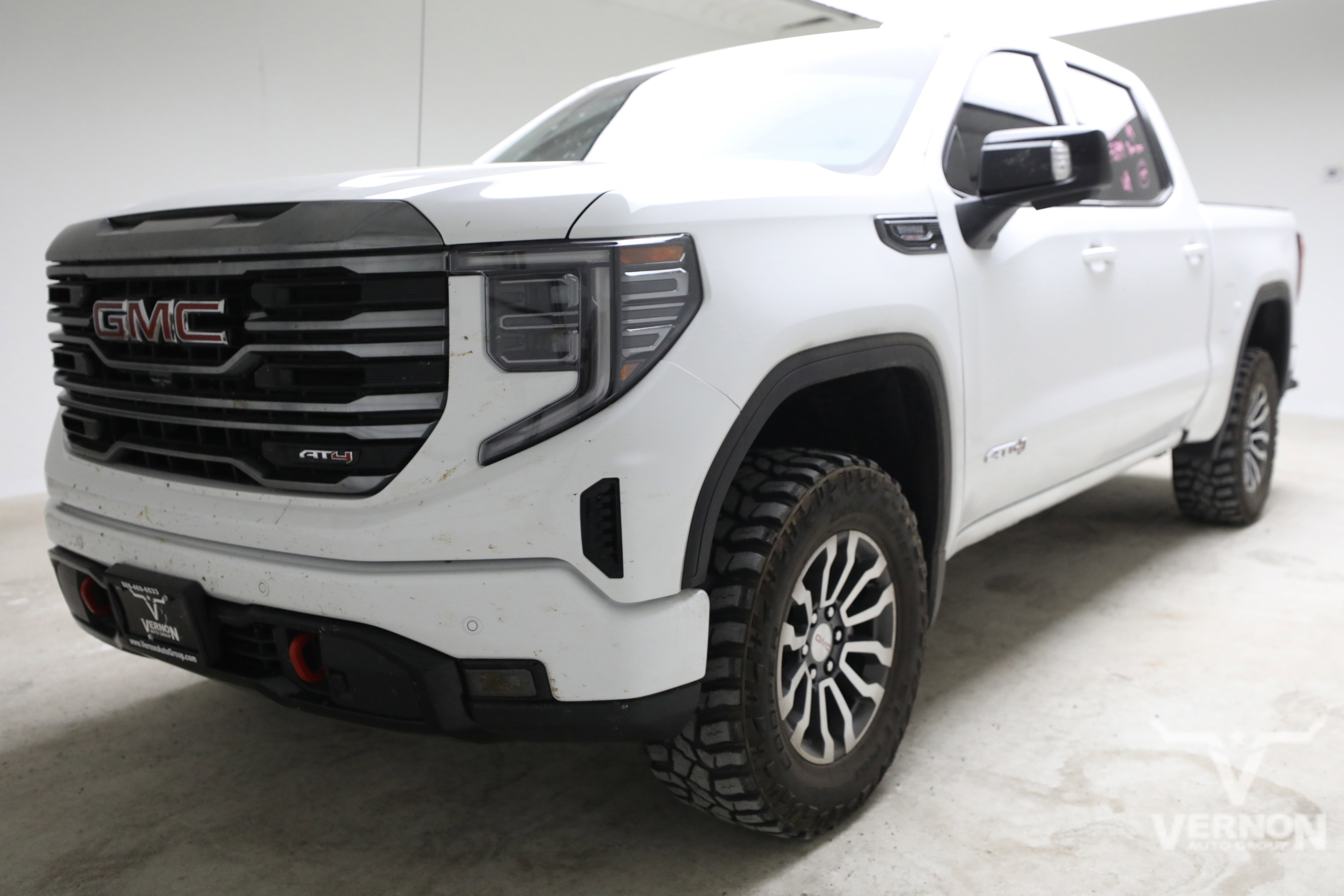 2024 GMC Sierra 4WD Crew Cab Short Box AT4's photo