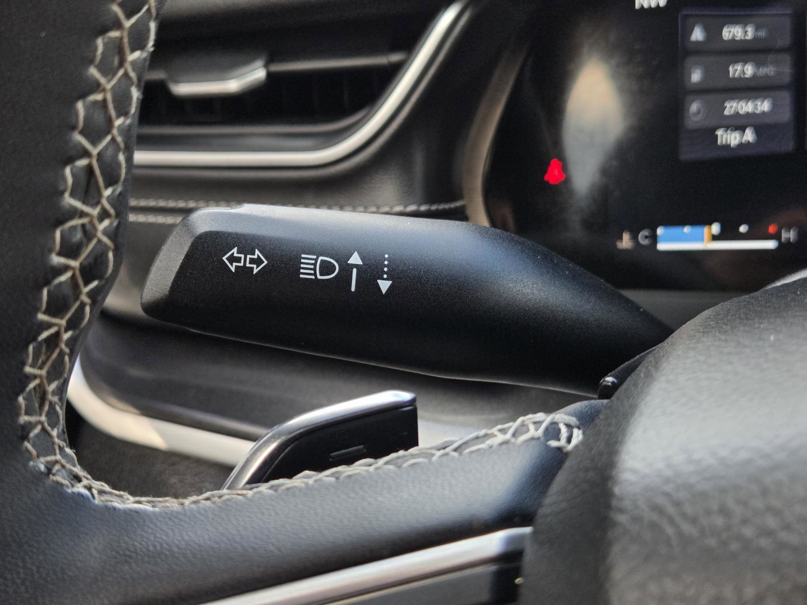 Used 2023 Diamond Black Crystal Pearlcoat Jeep Altitude image 16