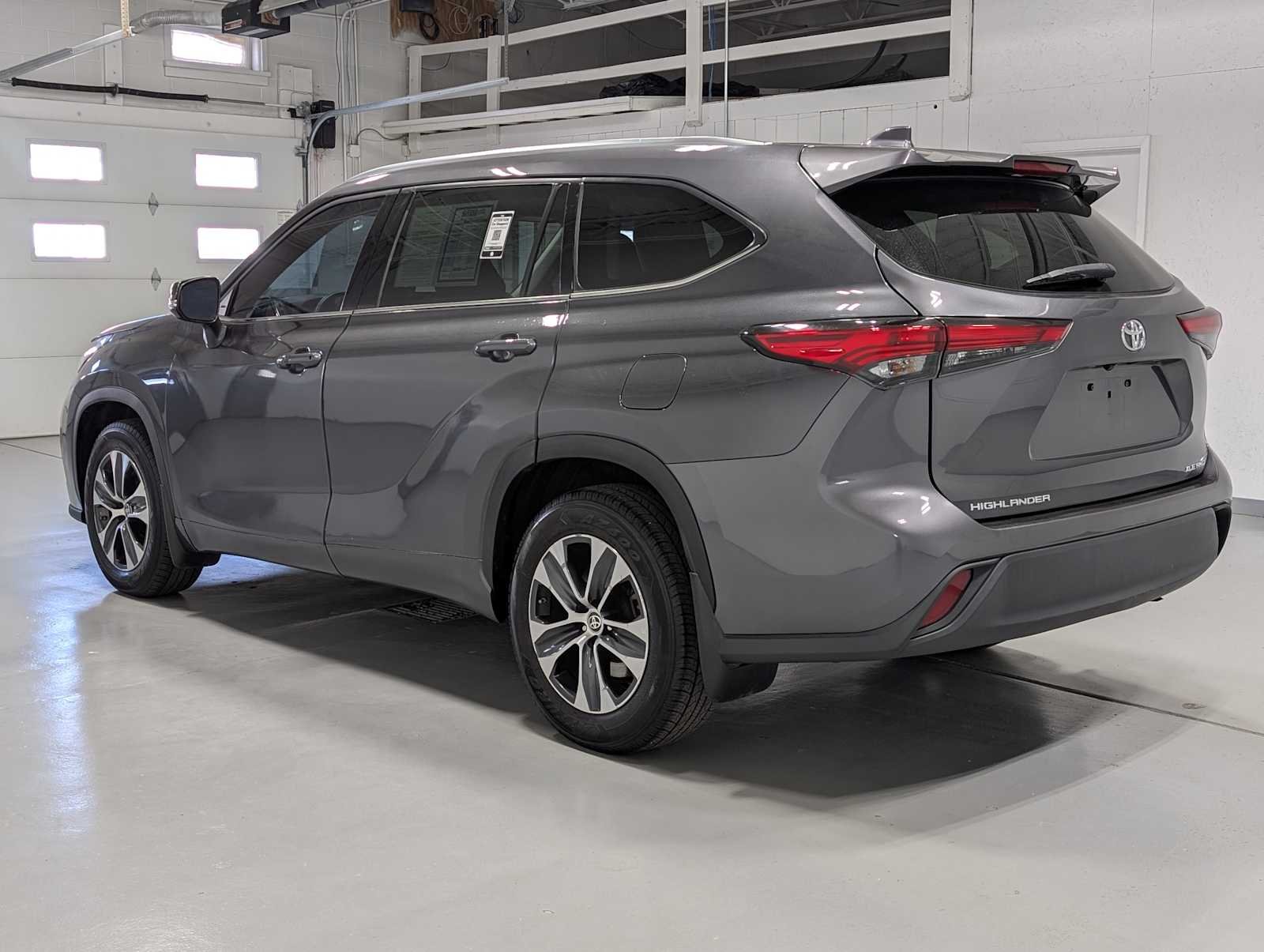 Used 2021 Magnetic Gray Metallic Toyota XLE image 10